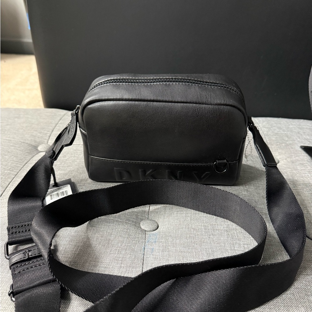 DKNY Men's Black Belt Bag